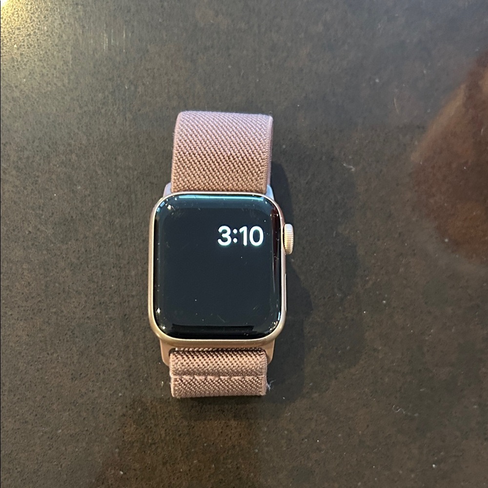 Apple Smartwatch with Adjustable Brown Band 1st Gen 40mm